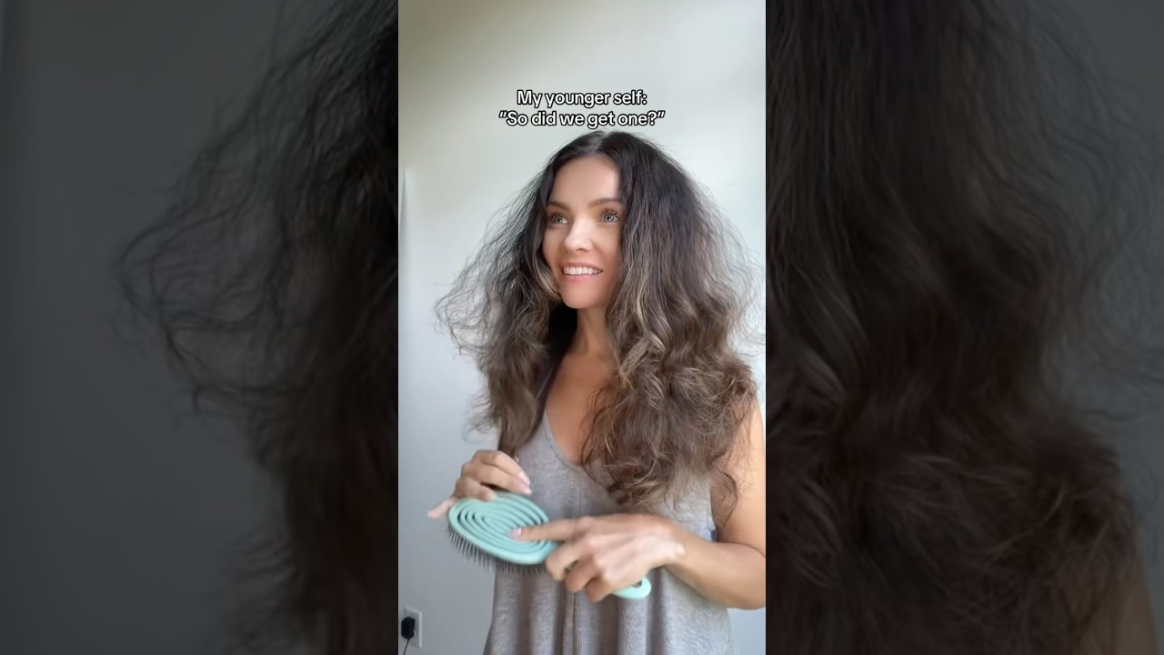 Anyone else want a perm growing up? #wavycurly #curlcare #wavyhairtips #curltips #naturallywavy