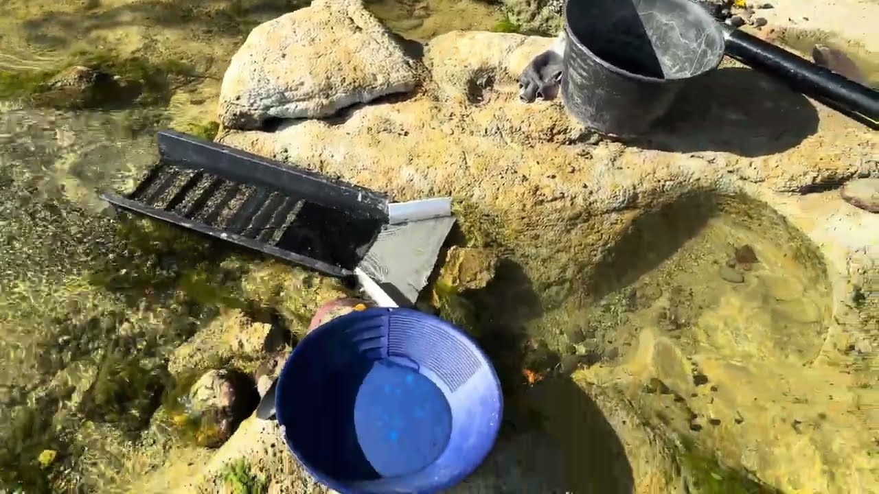 Orpaillage… La rivière aux milles marmites…