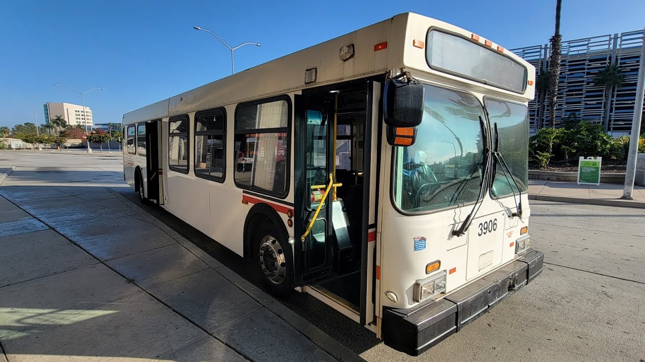 L.A. Charters 2002 New Flyer D40LF #3906