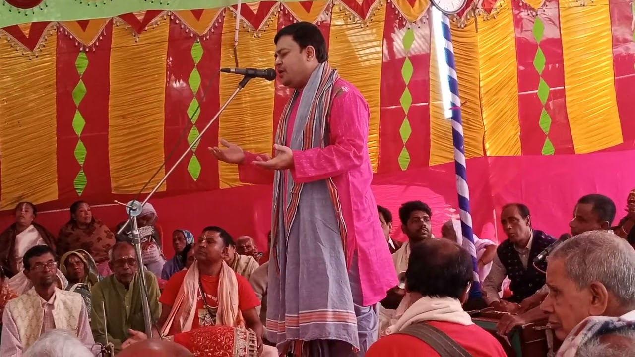 হরে কৃষ্ণ সাটুরিয়া মানিকগঞ্জ অষ্টকালী  নীলা কীর্তন চলিতেছে 