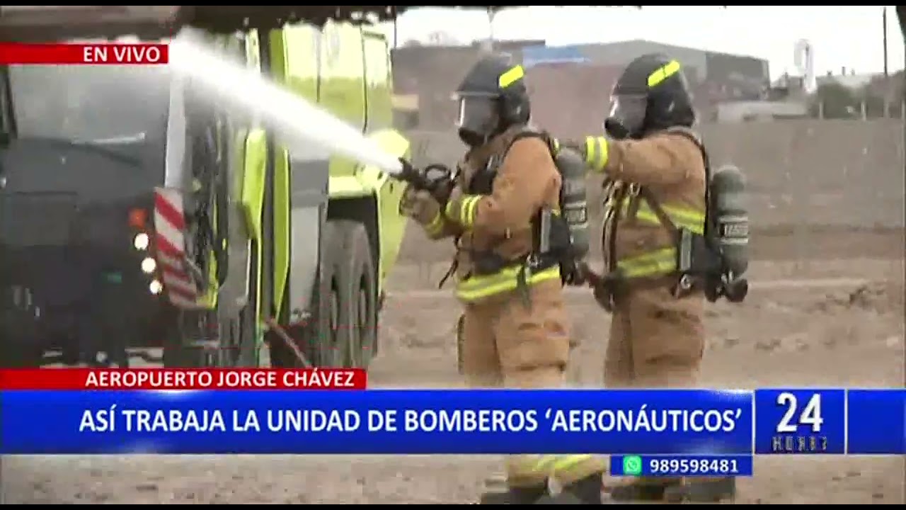 Bomberos del Aeropuerto Jorge Chaves realizan simulacro ante emergencias