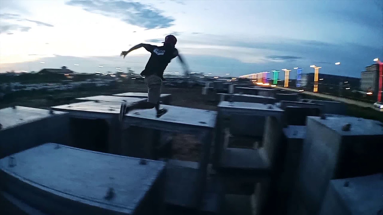 Monkey style parkour
