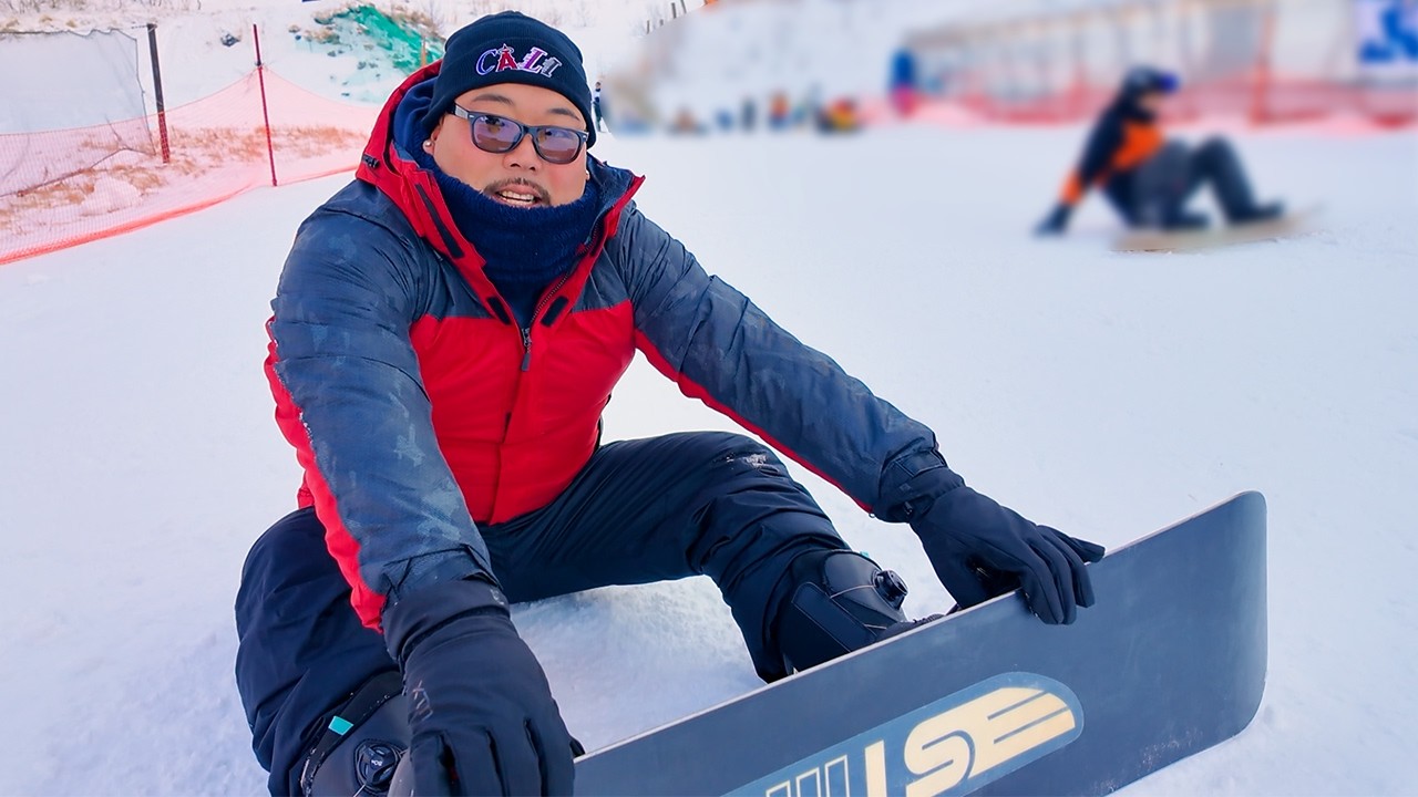 足場職人たちと雪山に行ったら、社長が一番限界でした。