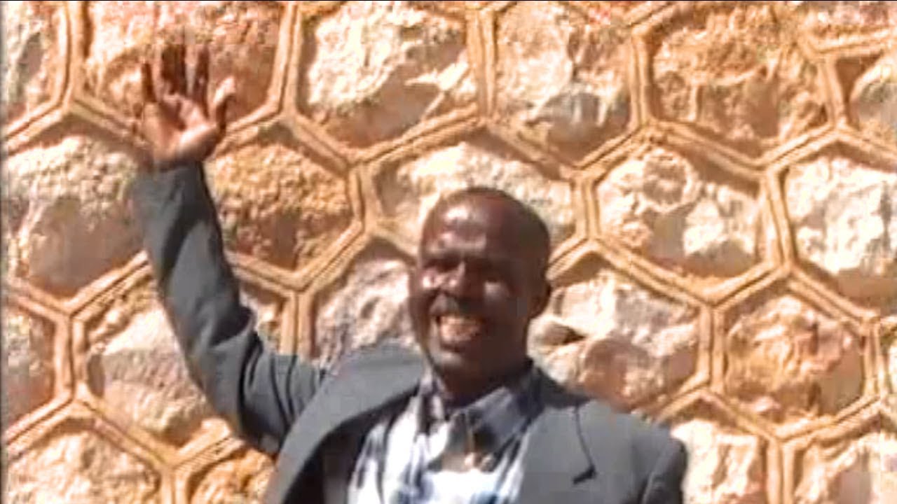 MUJAAHID SULUB UGAADHYAHAN IYO QISADII KA BIXISTA JEELKA HARGEISA SIDEE UGA BAXAY part 3aad