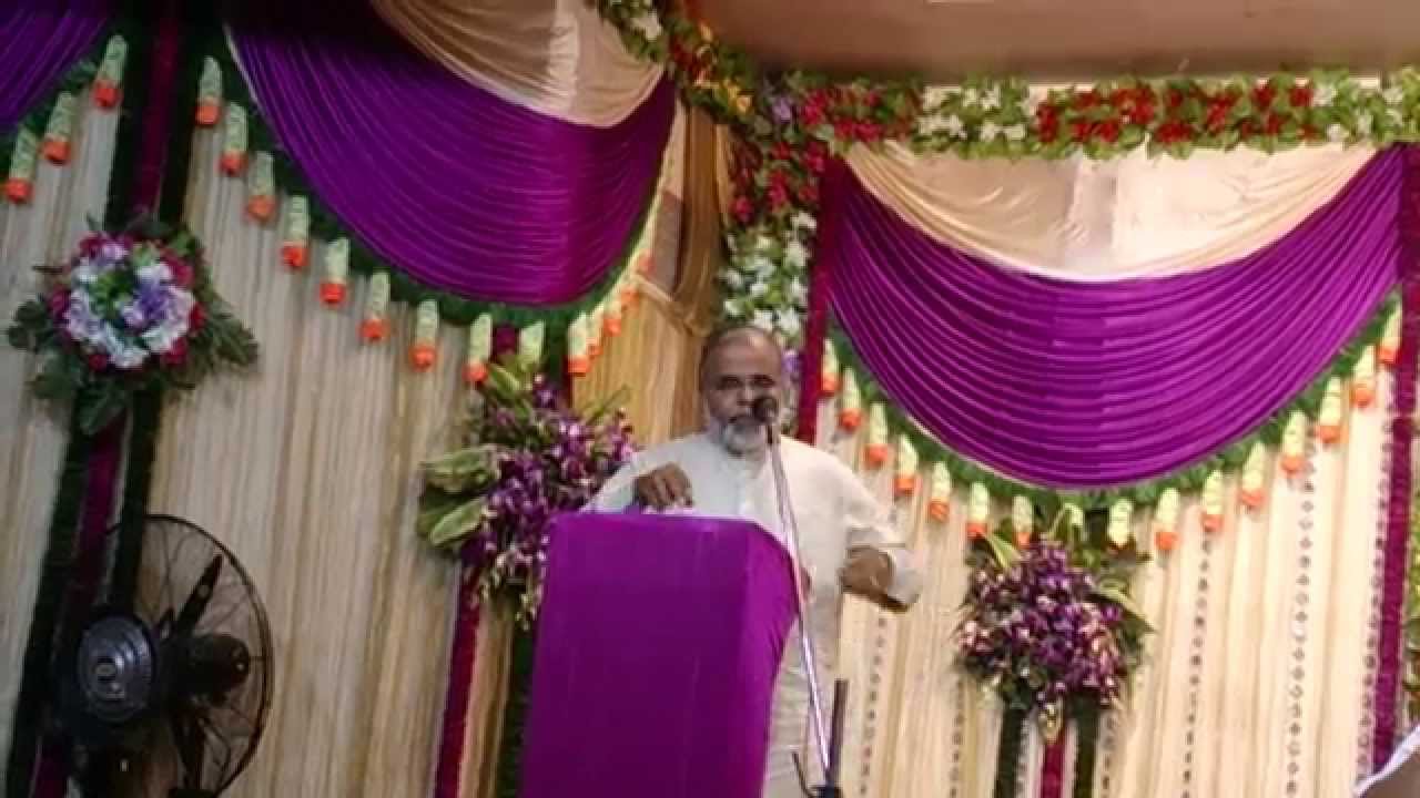 Narendra Modi's Look alike giving a Powerful Speech!!