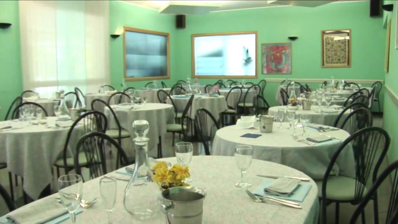 Hotel Tirsus 3 min