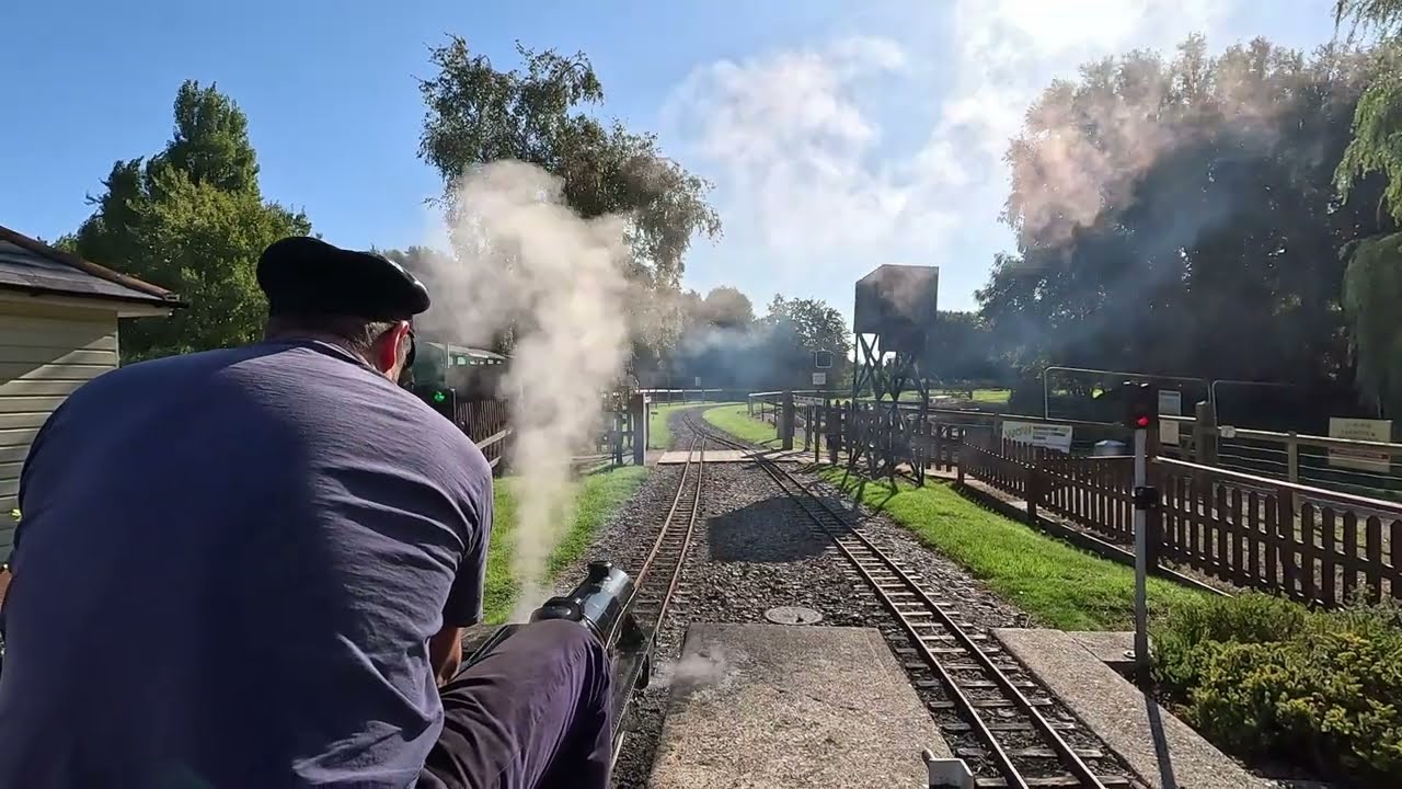 Eastbourne Miniature Steam Railway   (4k)