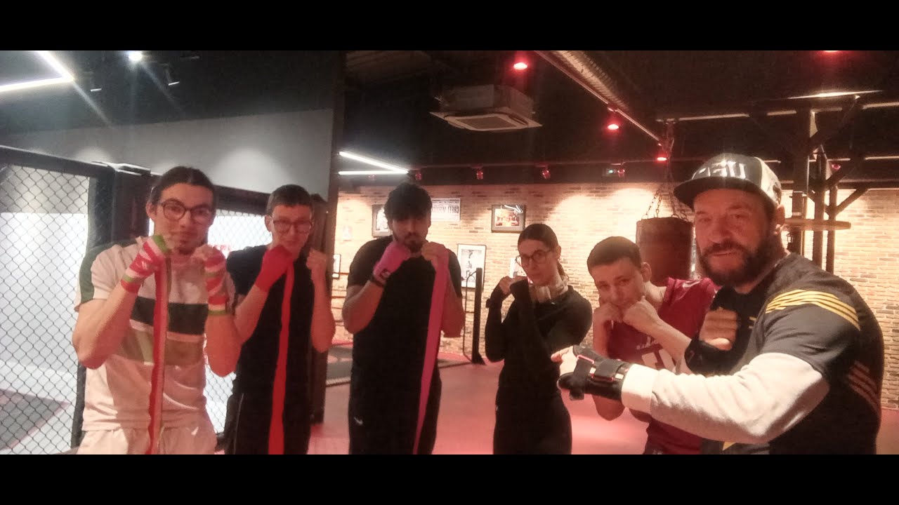 bienvenue à ON AIR club de fitness valence drome avec Lorys Mehdi Dadi Alexis et Mathilda boxing 🥊👍