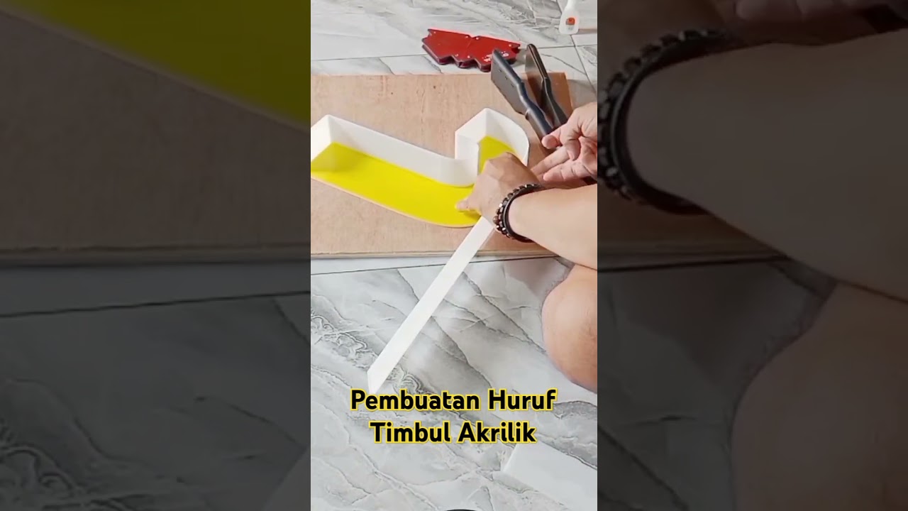 Pembuatan huruf timbul akrilik #huruftimbulakrilik