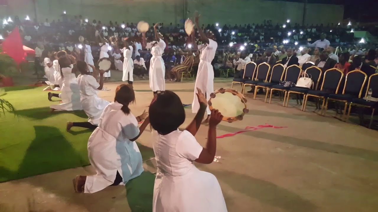 ESCOLA DE DANÇA PENIEL INTERNACIONAL