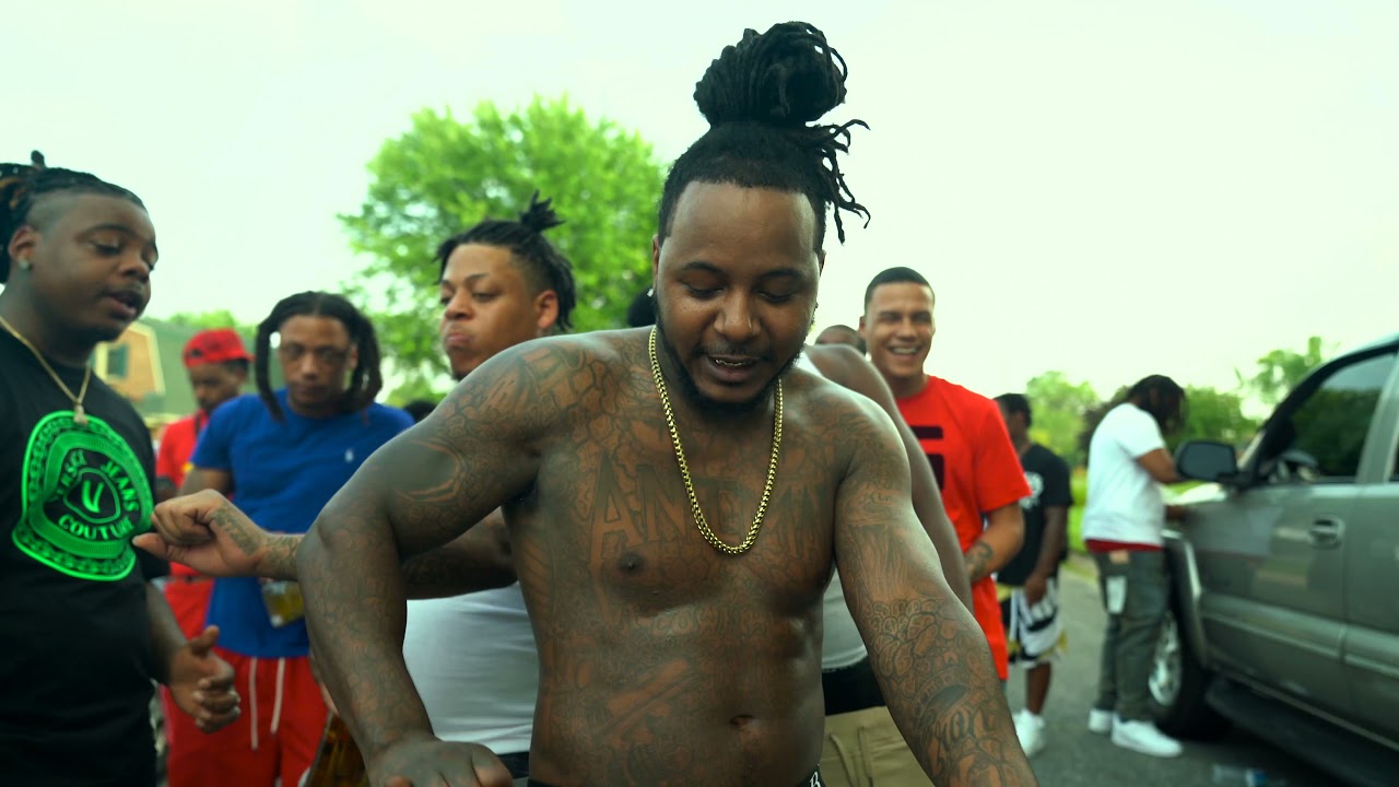 iRocTV and Conobly - Glizzy On Me Shot by @FatkidFIlms