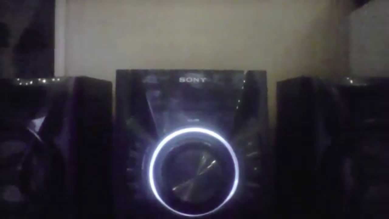 Sony mini hi-fi component system model MHC-EC609IP flashes protect.