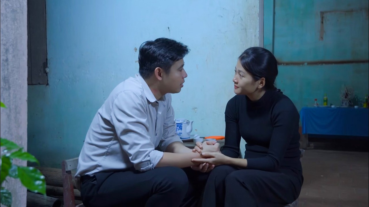 Finally, Tu Tien returned home to CEO Jack &ndash; A very warm atmosphere in their small family