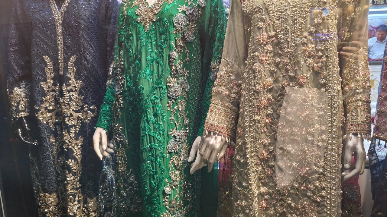Eid Shopping in Meena Bazaar Bur Dubai 😍 | Amazing Pakistani Suits Collection |Eid shopping vlog 