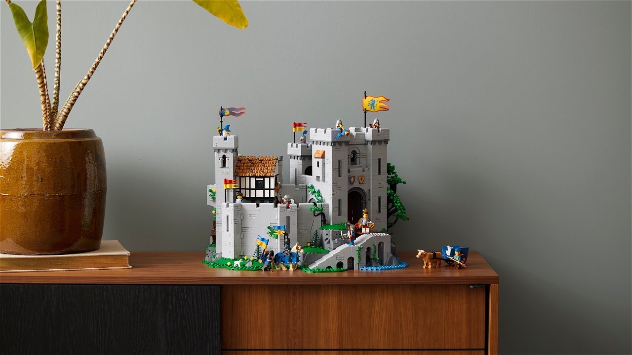 LEGO Icons 10305 Lion Knight&rsquo;s Castle