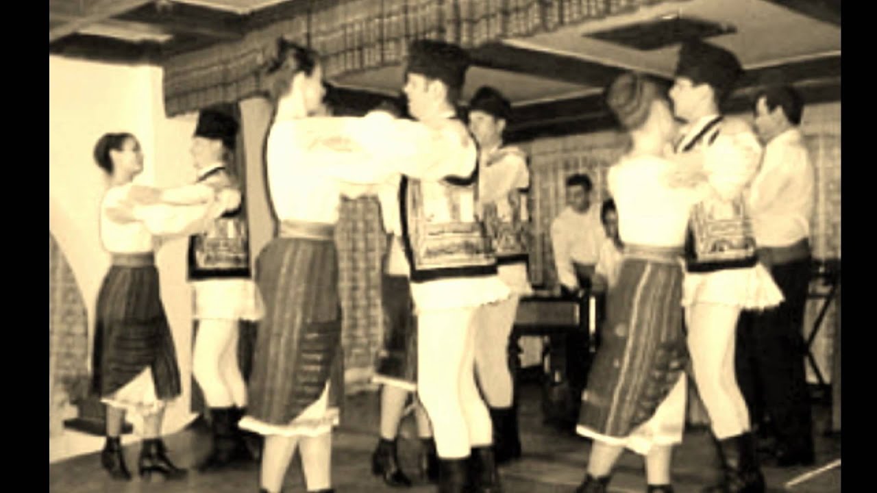 Hora lui Perișan / Perisan's closed circle dance