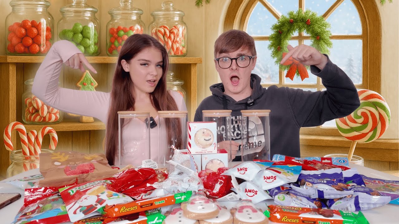 Мы сделали СЛУЧАЙНЫЕ рождественские банки для КОНФЕТ... КТО ПОБЕДИЛ?!