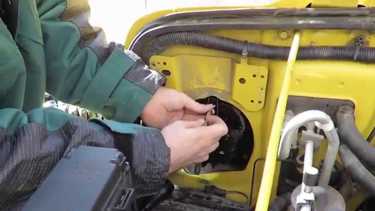 Jeep Wrangler 2001 Replace Heater Blower Motor