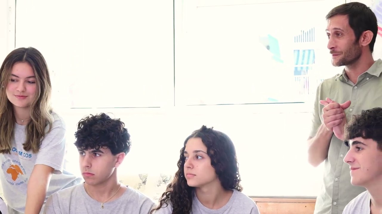 LLENGÜES ESTRANGERES I ESPORT A L'ESCOLA