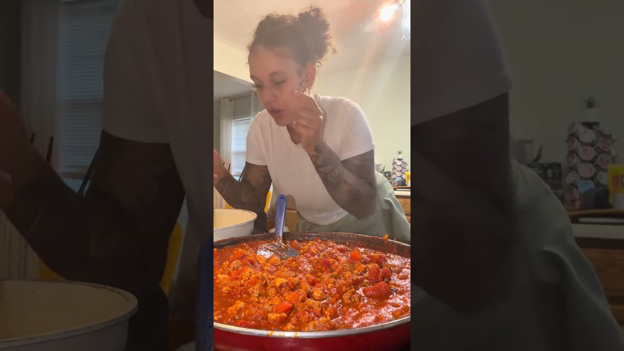 Million dollar spaghetti. This is the BEST way to make spaghetti! #milliondollarspaghetti #dinner 