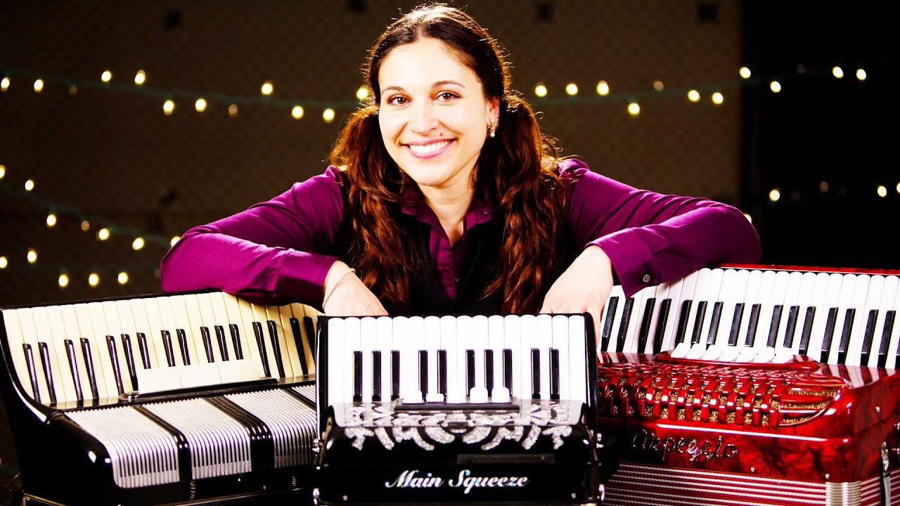 4 Accordion Buying Tips | Accordion Lessons