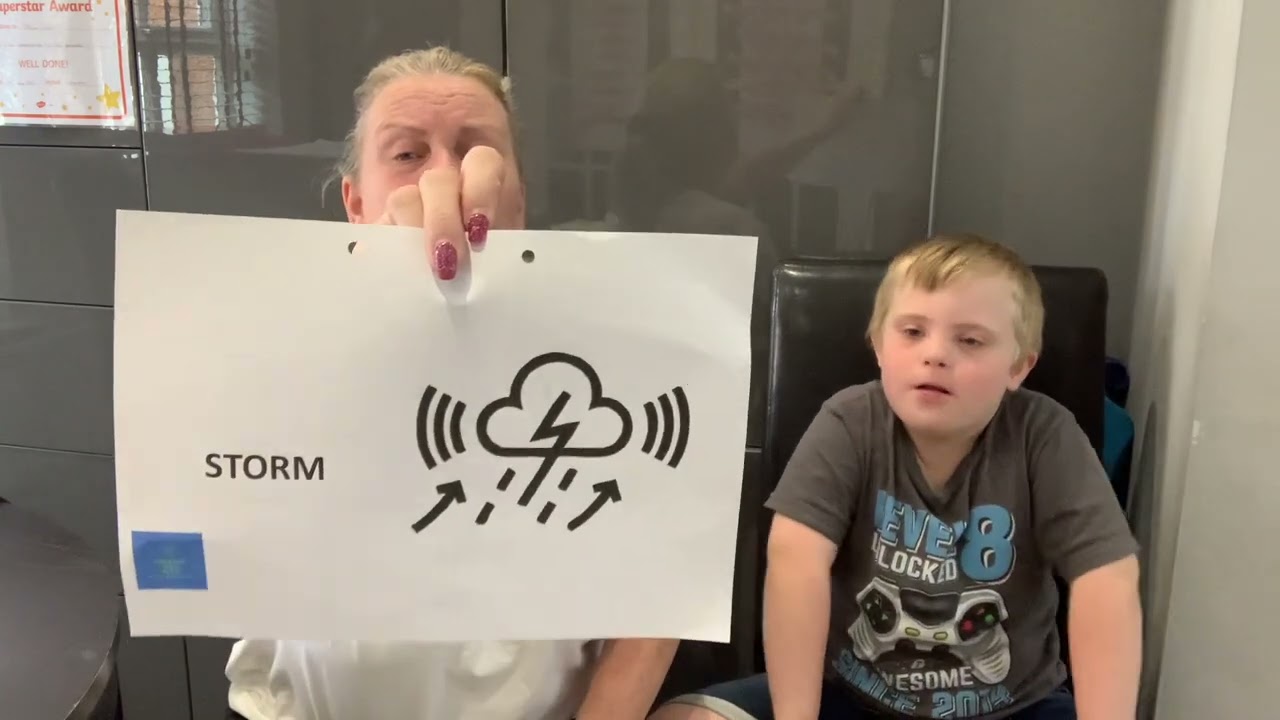 Makaton for ‘STORM’ ⚡️🌧💨