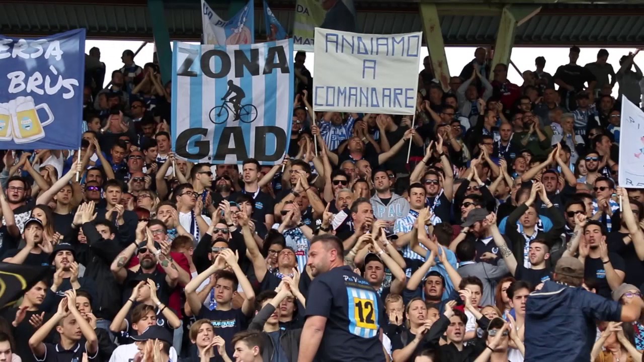 Spal, il coro dei tifosi trascina i biancazzurri verso la vittoria