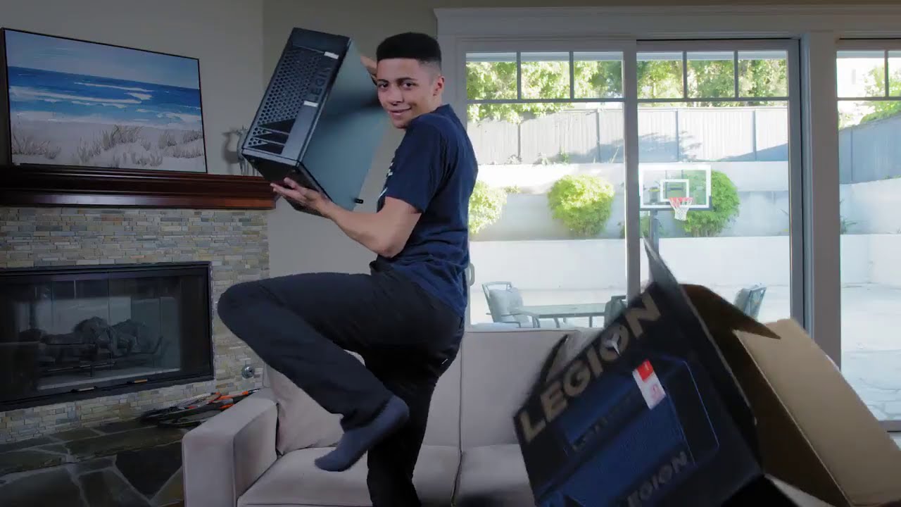TSM Myth unveils his Lenovo Legion T730 Tower