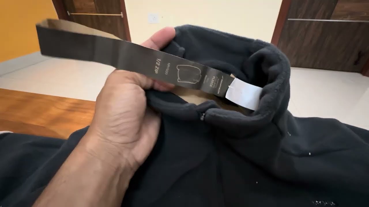 Men’s mountain hiking fleece jacket MH500 - Half Zip - Beige | QUECHUA