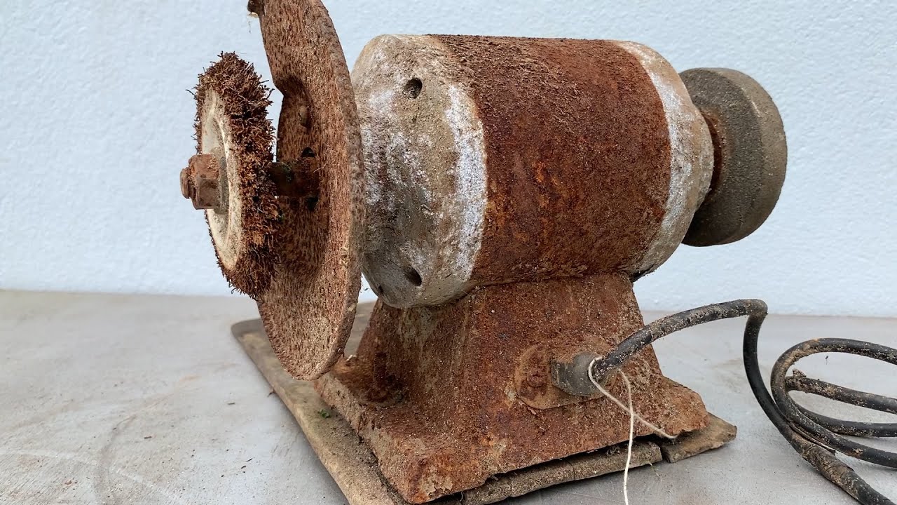 Very Old Rusted Double Head Grinder Restoration // Old Bench Grinder Restoration