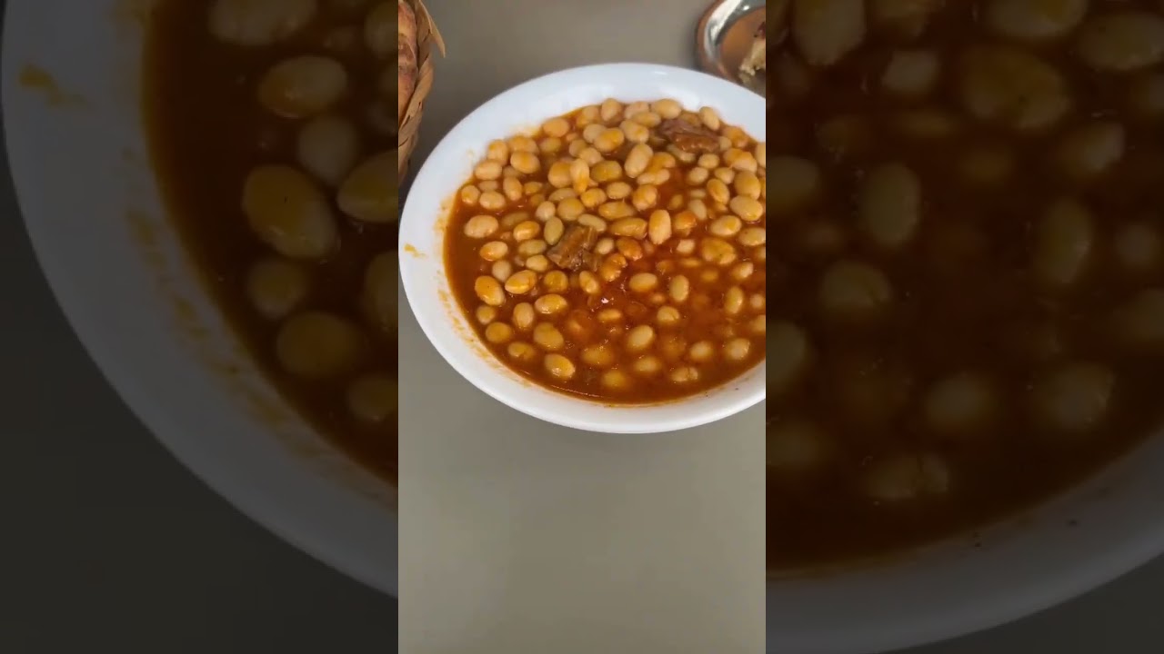 &ccedil;ayeli kuru fasulyesi denedik odun firininda 4 saat boyunca demlenerek pismis harika...