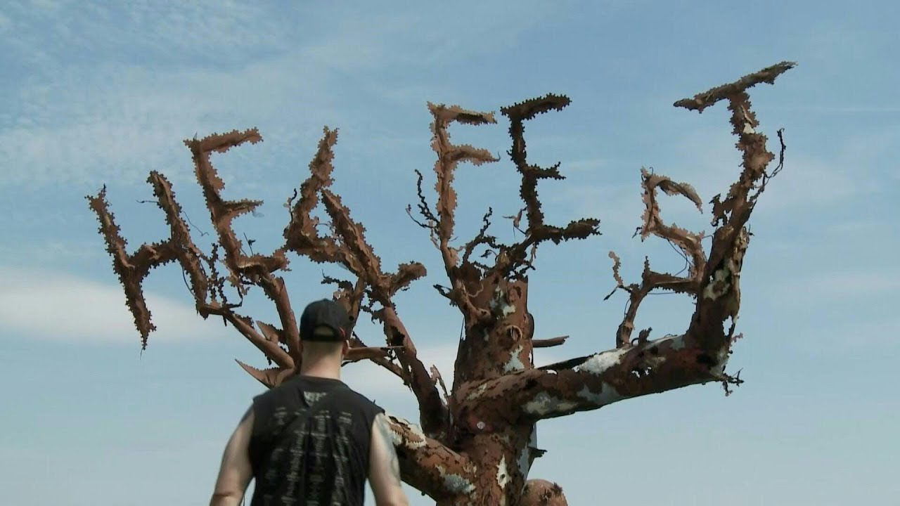 Au Hellfest, avant les élections, metal et politique s'entremêlent | AFP