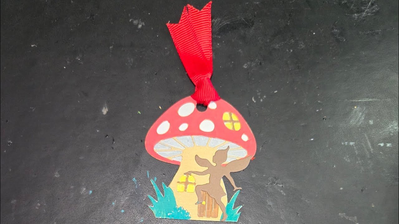 Day 18: House Shaped Tag -#100daysoftags@CindyALewis @BlackWhisperCraftsakaBexx​