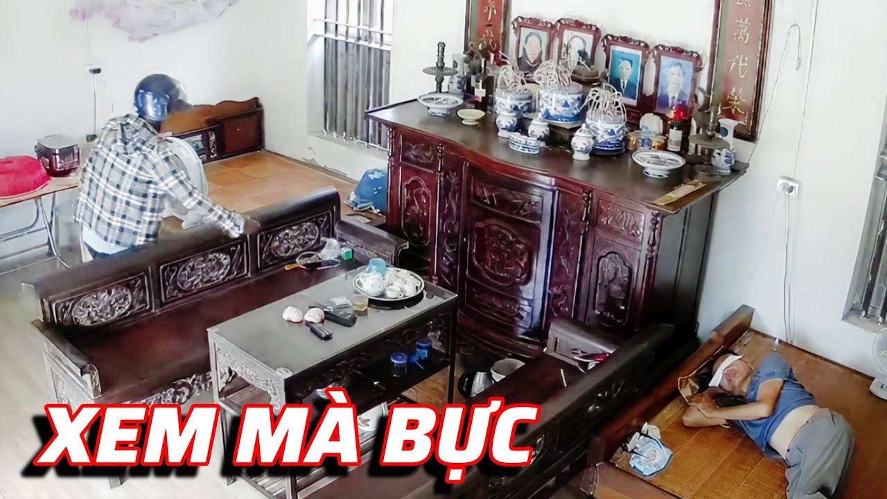 Camera trong nhà ghi lại chuyện xảy ra giữa ban ngày 