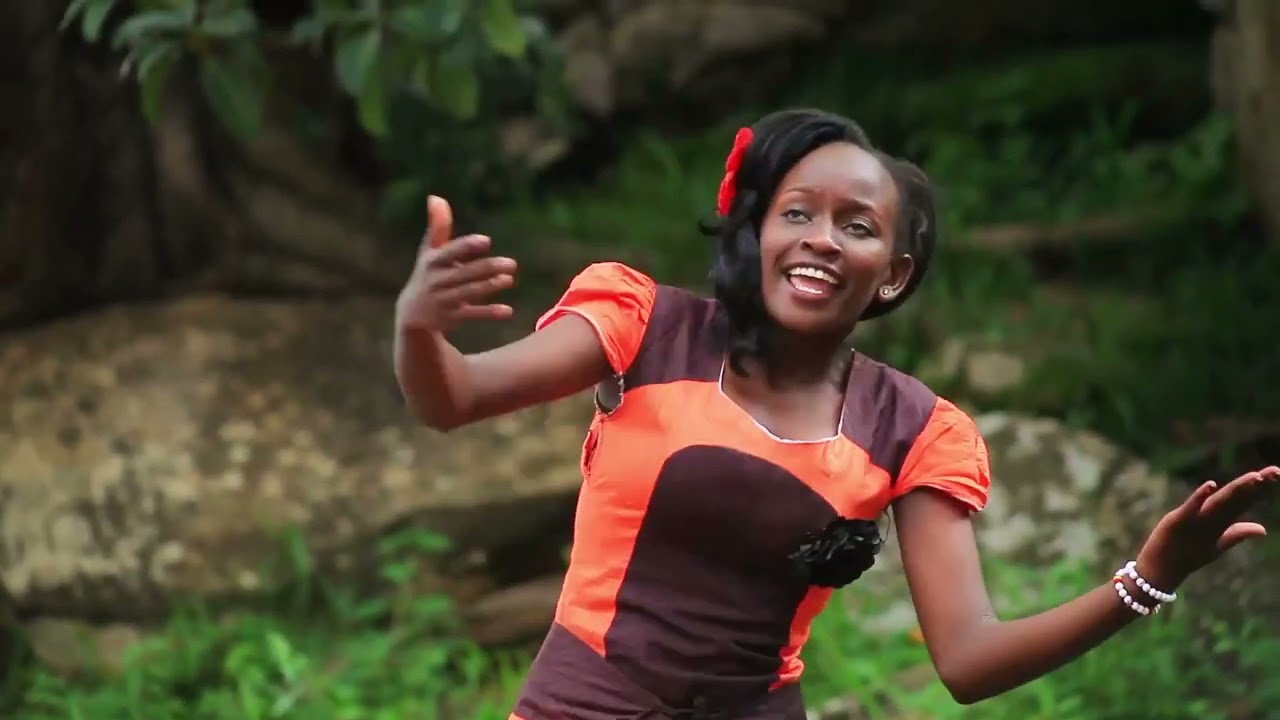 Hapo mwanzo by AIC Muumandu Ebenezer Choir