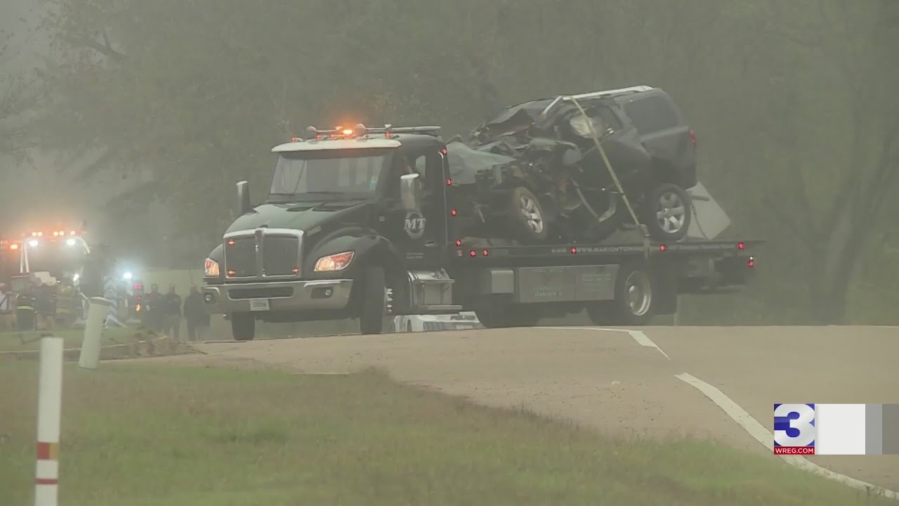 Suspect dead after crashing into police cars in Southaven