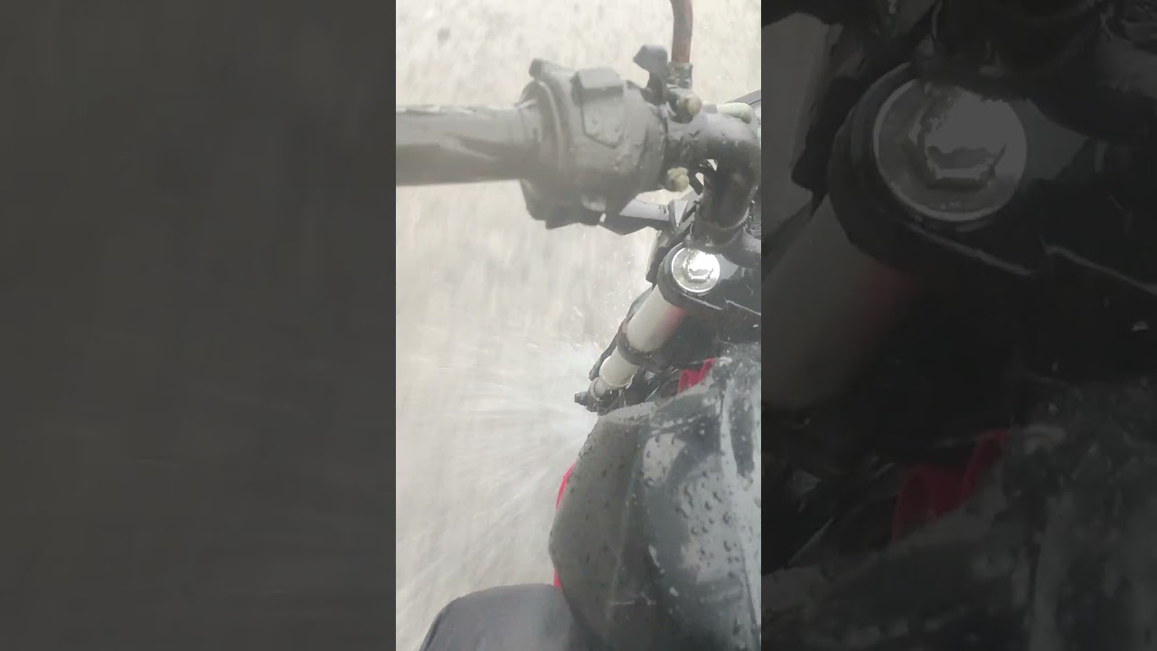 lovely rainy day. short ride vibes