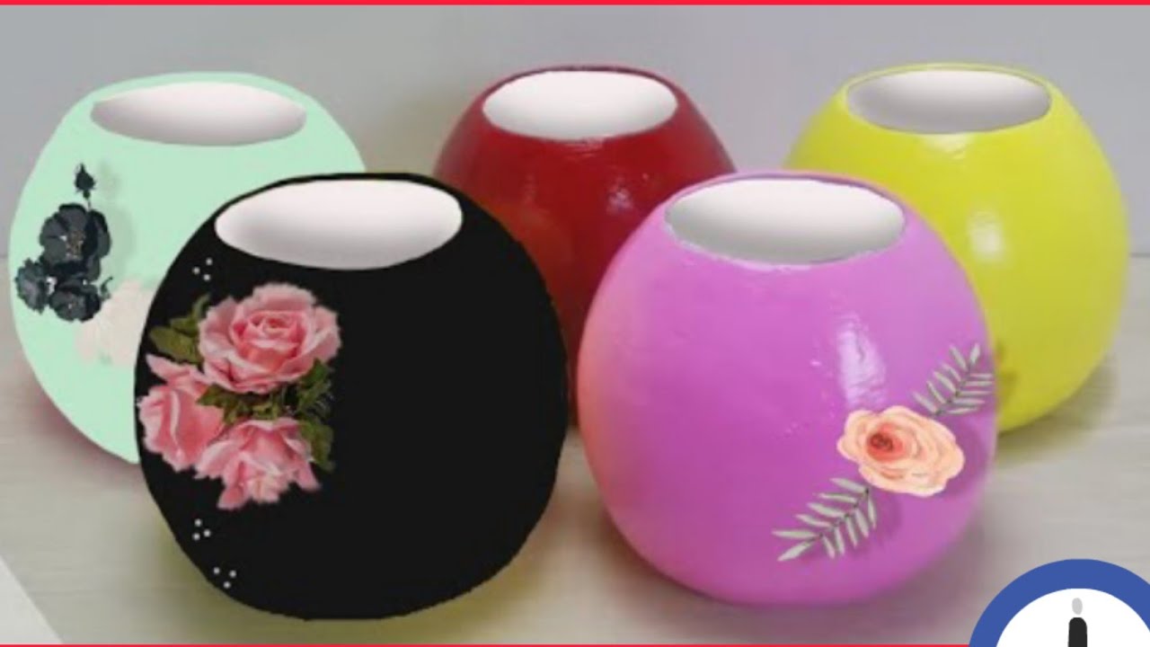 macetas de cemento blanco//florero con globo y yeso