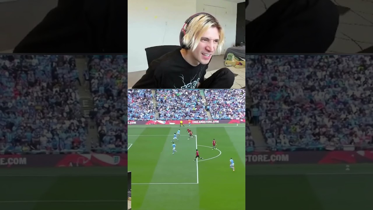 xQc reacts to Scottish football commentator... 😭
