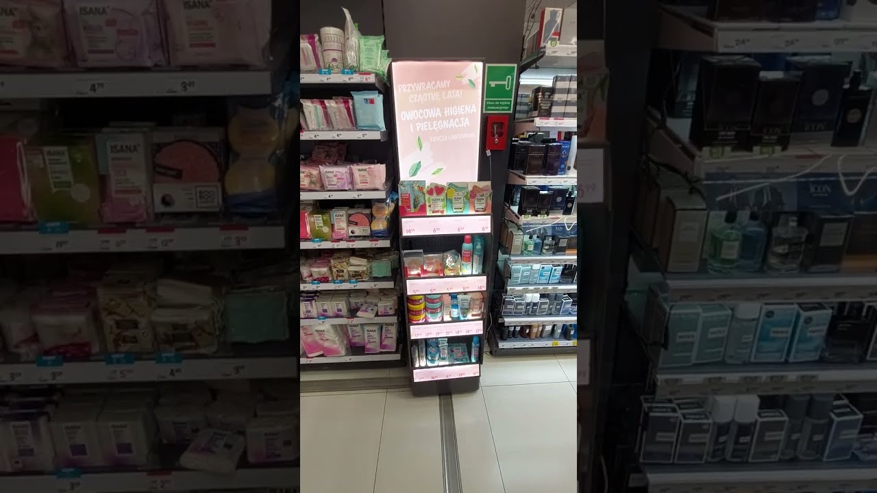 Ekologiczny ekspozytor trwały dla sieci drogerii Rossmann