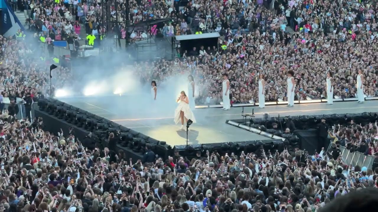 But Daddy I Love Him/So High School (Taylor Swift Live @ The Eras Tour, Edinburgh N1)