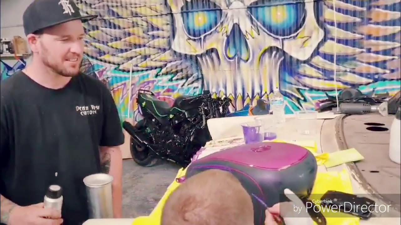 Death wish customs ...dony the pinstriper lays down some sweet pinstripes #prinstriping #brisbane