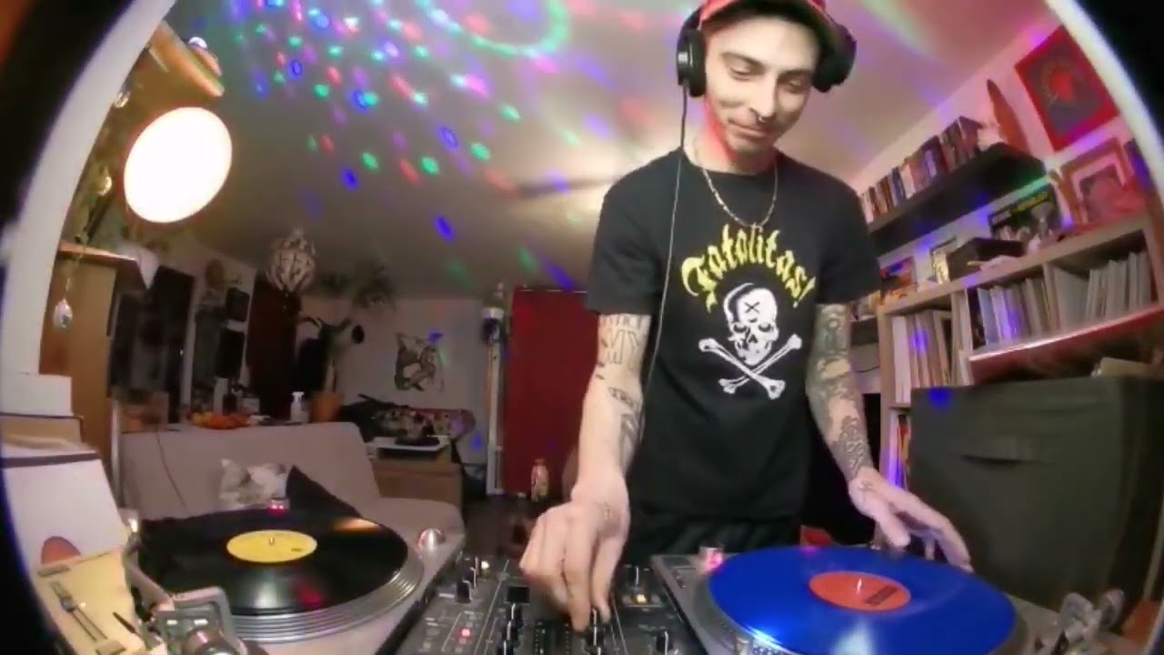 CHICHA ROOTS CUMBIA AND ELECTRIC CUMBIA MIX play by DR DRECK IN LP QUALITY