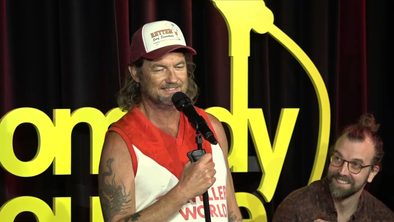 Michael Gledhill [LIVE] Gong Show Appearance - Comedy Lounge