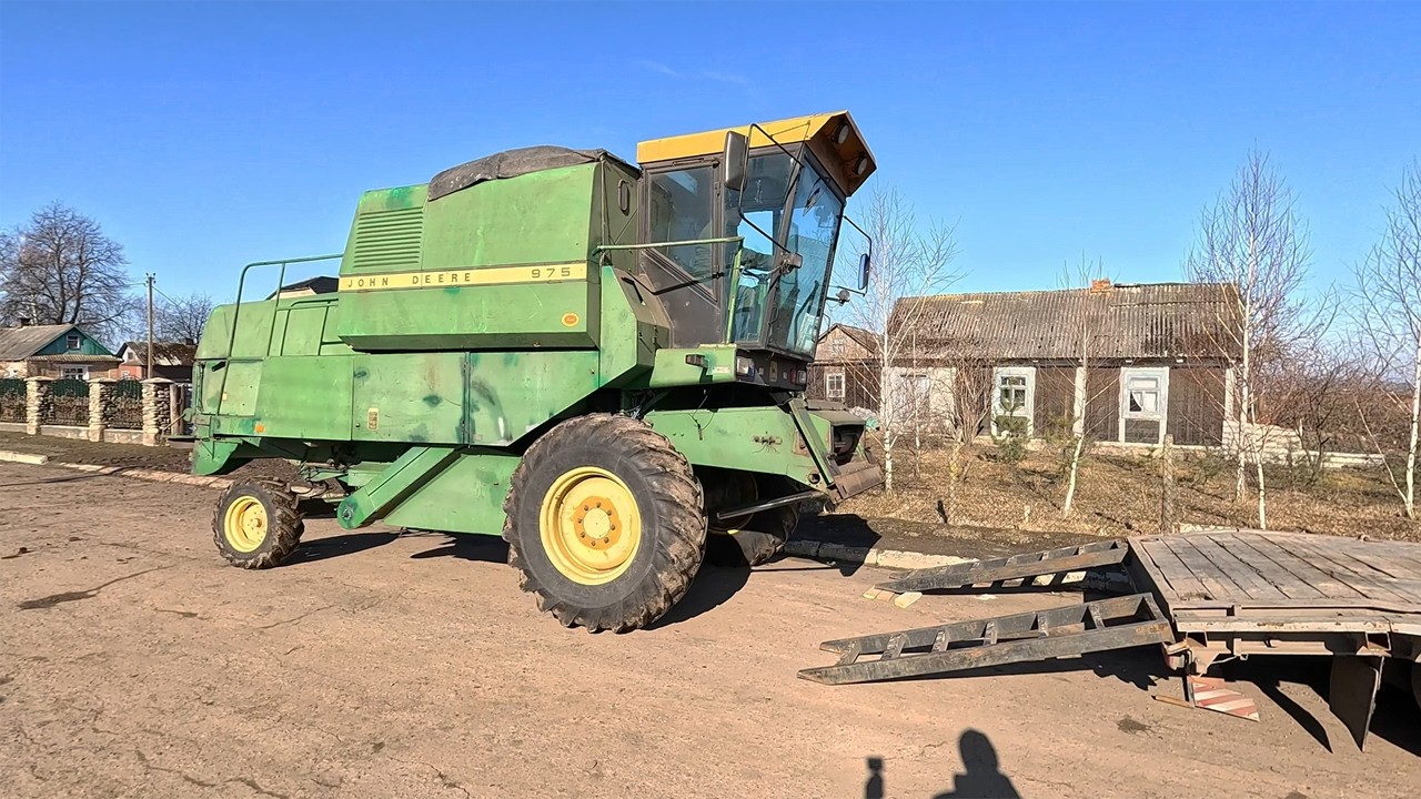 😬 Застрягли з негабаритом! Перевозимо комбайн John Deere 975 | Волинь → Рівненщина