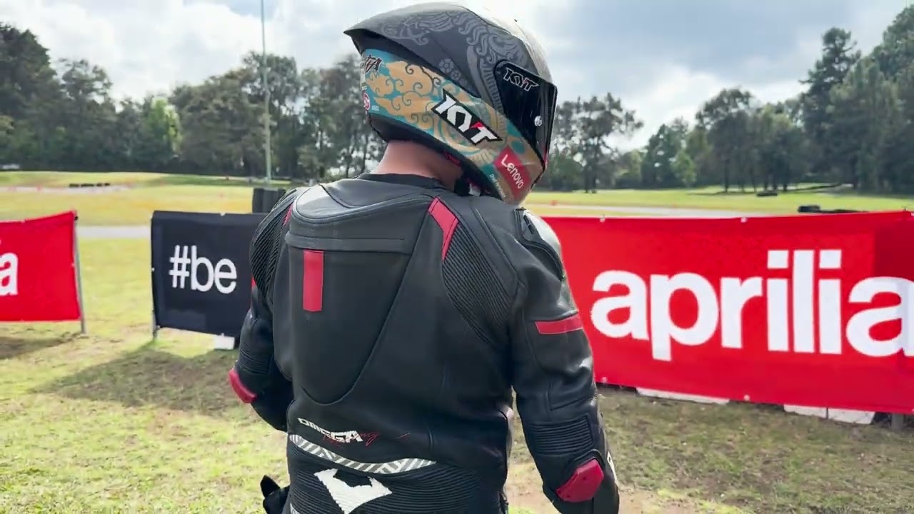 ESCUELA DE PILOTOS APRILIA RACING ACADEMY