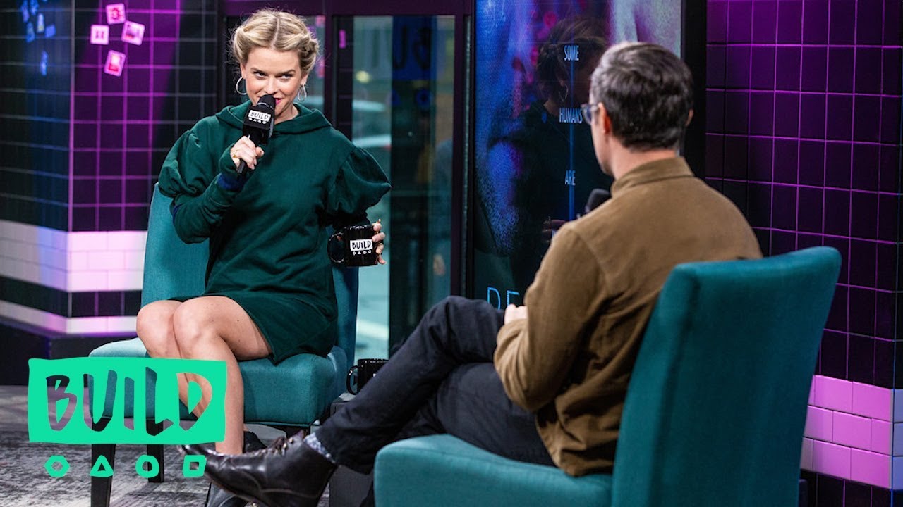 Alice Eve Felt Like Keanu Reeves Was Her Therapist On 