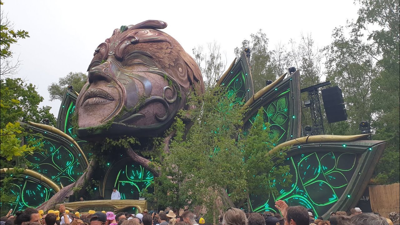 Tomorrowland 2022 - The Reflection of Love - Magical Friday - D&iacute;a 2 / WE2 (live)