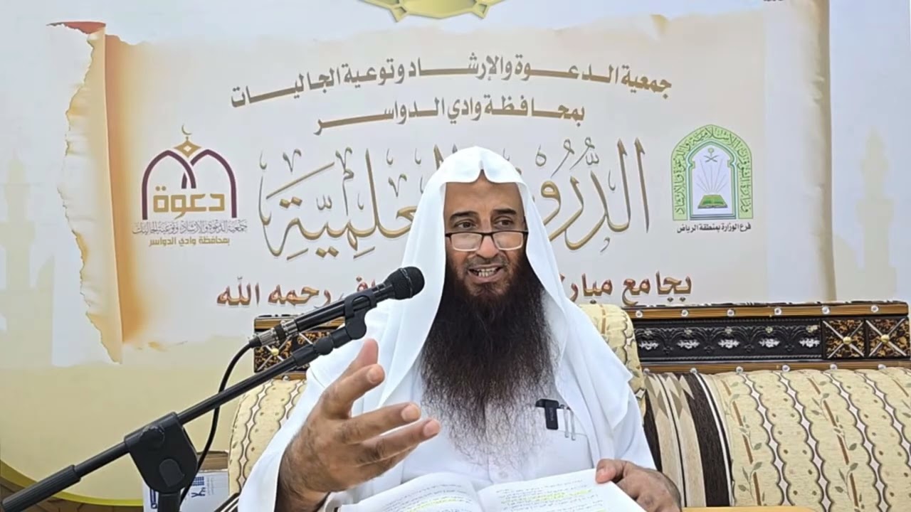 ( وما أوتيتم من شيء فمتاع الحياة الدنيا وزينتها وما عند الله خير وأبقى أفلا تعقلون) - محمد الشرافي
