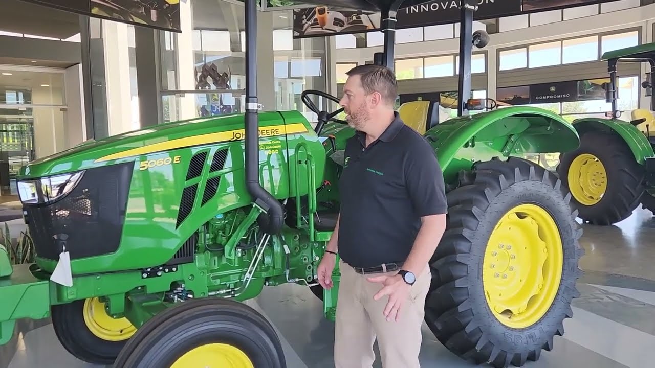 Tractor John Deere 5E - 3 cilindros